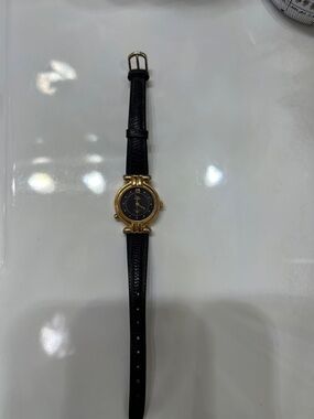 Classic WoMen's Black Leather Strap Watch with Gold Case
